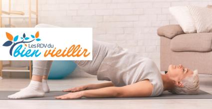 femme senior en train de faire du pilates 