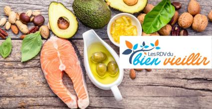 Aliments sur la table saumon avocat