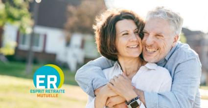 jeune couple retraités